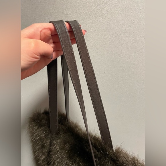 Urban Outfitters Faux Fur Tote Bag Y2K style - Picture 4 of 10